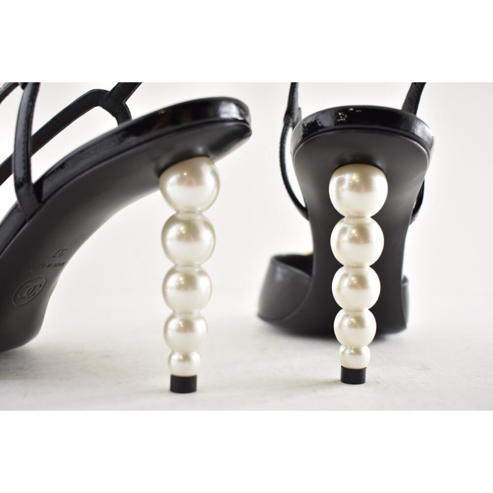 Chanel 23S Black Patent Leather CC Logo Pearl Heel Ankle Strappy Sandal Pump 37 - Picture 13 of 15